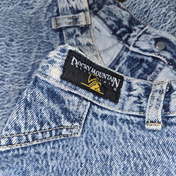 VINTAGE Rocky Mountain Jeans – High Rise Acid Wash – Size 31/11 – Made in USA - Picture 4 of 11
